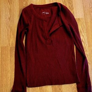 Aerie long sleeve lightweight, deep, red top size so